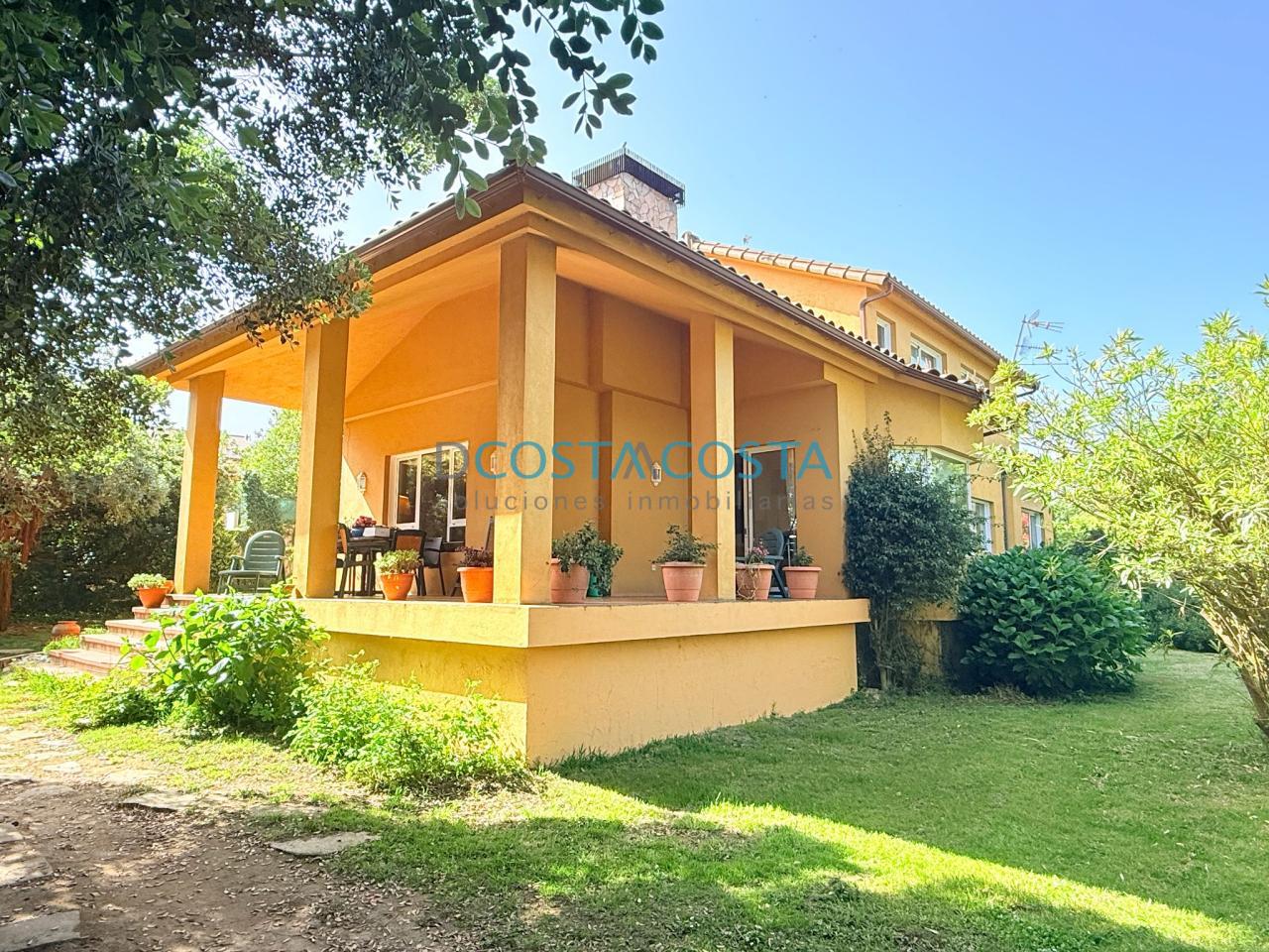 Casa con encanto en el centro de Nigran